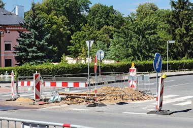 City yol çalışması