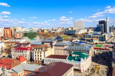 Rusya, Kazan - Apperl 26, 2017: - Vakhitovsky ilçe, yaya Bauman street ve Peterburgkskaya street şehrin tarihi, kültür ve iş Şapel görünümünü