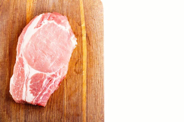 Cutlet Natural Porc Brut Vedere Sus Plăcii Tăiere Din Lemn — Fotografie, imagine de stoc