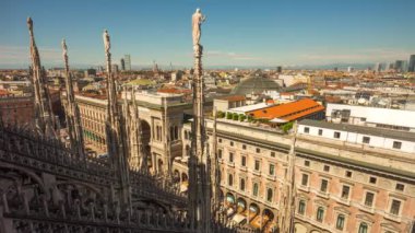 gün batımı ışık milan ünlü duomo cathedral çatı kare panorama 4 k zaman sukut İtalya