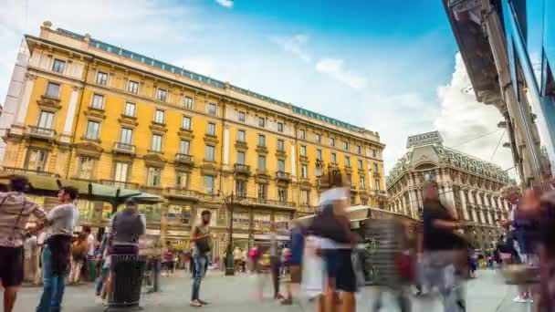 Tag Mailand Cordusio Platz überfüllt panorama 4k Zeitraffer italien — Stockvideo