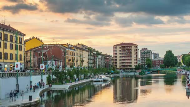 Sunset milan city ventiquattro maggio square grand canal panorama 4k time lapse italia — Vídeo de Stock