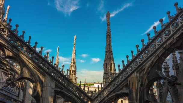 Milan dia duomo famoso telhado vista ponto panorama 4k tempo lapso itália — Vídeo de Stock