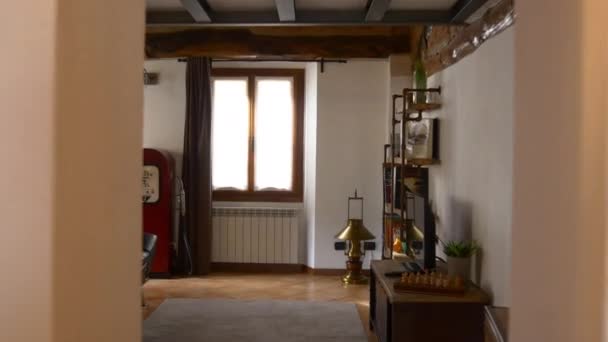 Hermoso y acogedor apartamento — Vídeo de stock