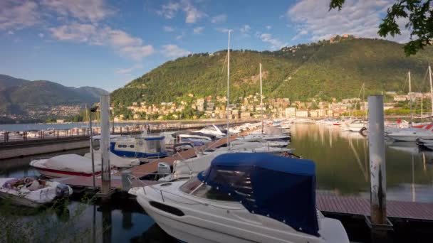 Dock în micul sat Bellagio — Videoclip de stoc