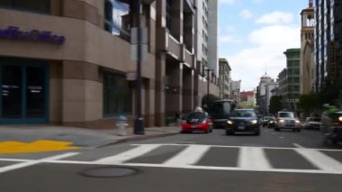 kalabalık San Francisco sokaklarında