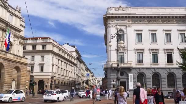Tráfego de rua porto-vinense — Vídeo de Stock
