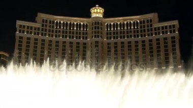 Bellagio hotel ve çeşmeler dans