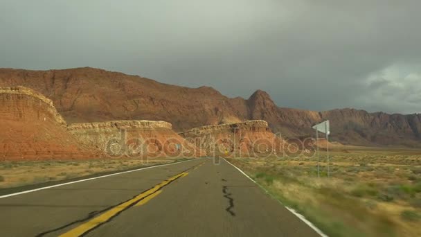 Пустая дорога в Долине Смерти — стоковое видео