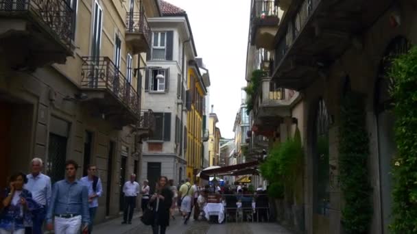 Milan city crowded street panorama — Stock Video