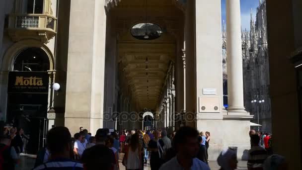 Italy milan day time famous shopping gallery crowded hall panorama 4k — Stock Video