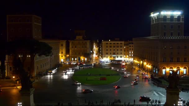 Night Rome traffic — Stock Video