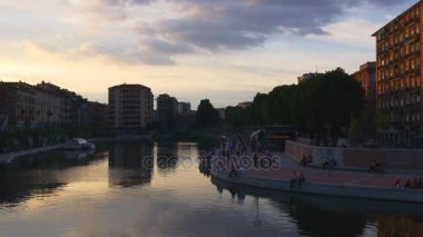 Naviglio Grande Kanalı Akşamları