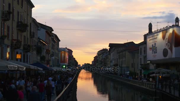 Naviglio Grande Kanalı Akşamları — Stok video