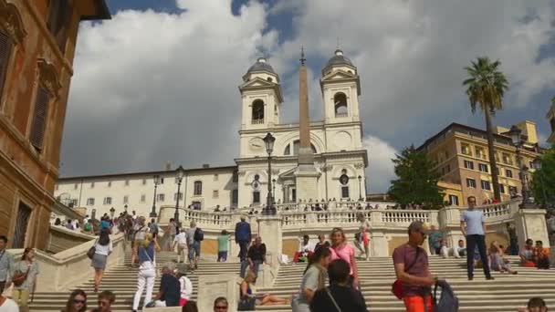 Alter Bootsbrunnen am Spanischen Platz — Stockvideo