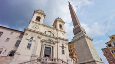 İtalya yaz gün Roma İspanyol Merdivenleri obelisco kilise açık panorama 4k zaman atlamalı