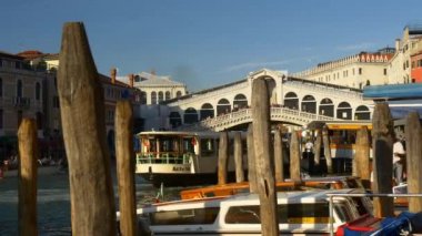 Vinece kanalları üzerinde sürme