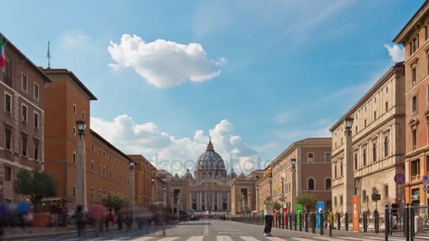 Italië zonnige dag Vaticaan beroemde piazza san pietro basiliek straat panorama 4k time-lapse — Stockvideo