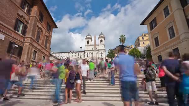 意大利一天罗马市著名西班牙阶梯拥挤关闭全景图 4 k 时间流逝 — 图库视频影像