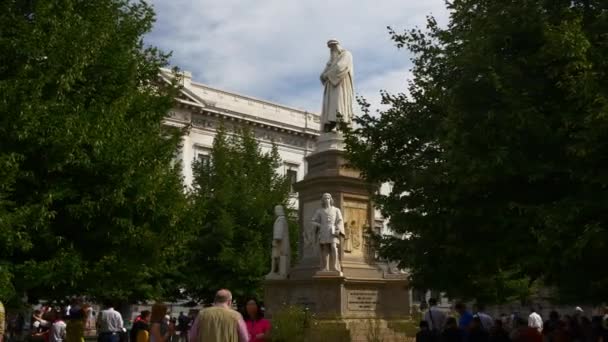 达 · 芬奇的雕像 — 图库视频影像