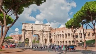 Aziz Konstantin ve colosseum panorama 4k hiper zaman atlamalı İtalya yaz Roma ünlü kemer