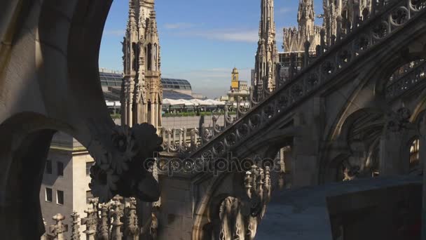 Τουρίστες στην οροφή της Piazza del Duomo — Αρχείο Βίντεο