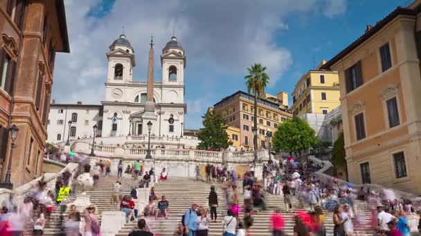 意大利阳光灿烂的日子罗马著名的西班牙阶梯拥挤全景 4 k 时间流逝 — 图库视频影像
