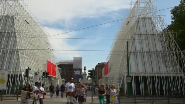 Luca beltrami decoração de rua — Vídeo de Stock