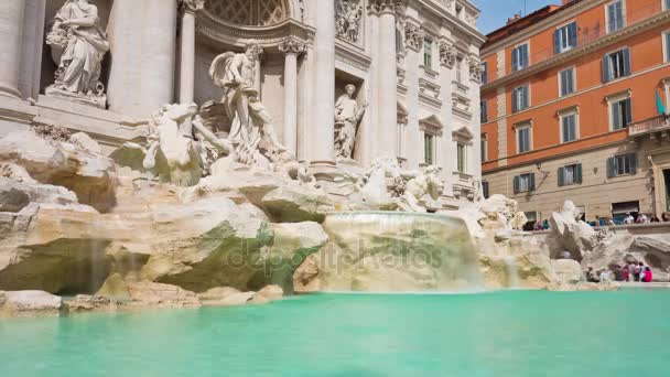 Słynny trevi fountain panorama — Wideo stockowe