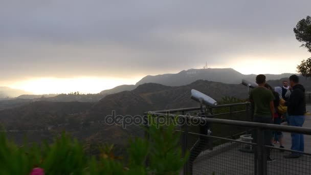 Tourists in Griffith Observatory — Stock Video