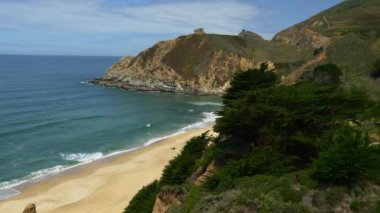 California kıyı şeridinde Big Sur