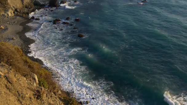 Kaliforniens kust längs Big Sur — Stockvideo