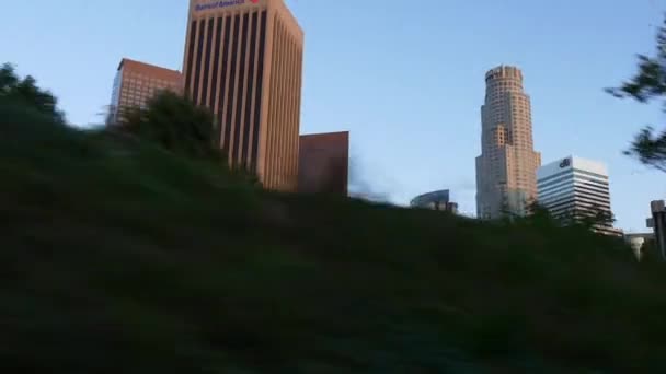 在洛杉矶的十字路口交通 — 图库视频影像