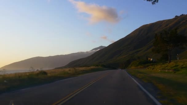 Viaggio in auto lungo la costa della California — Video Stock