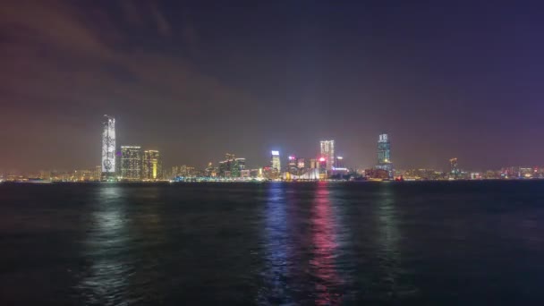 Gece Hong Kong cityscape panorama — Stok video