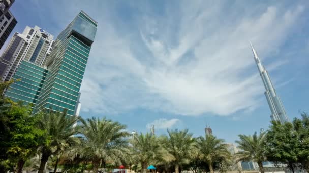 Burj Khalifa en Dubai — Vídeo de stock