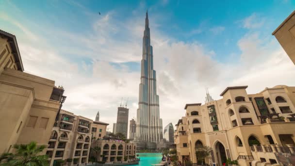 Burj Khalifa i Dubai — Stockvideo
