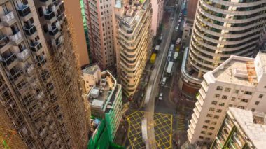 gökdelenin çatı aşağı sokak görünümü