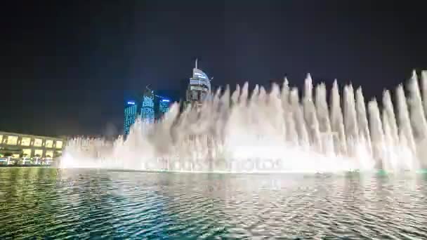 Dubai marina panorama s fontánami — Stock video
