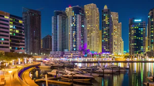 Vida noturna de Dubai — Vídeo de Stock