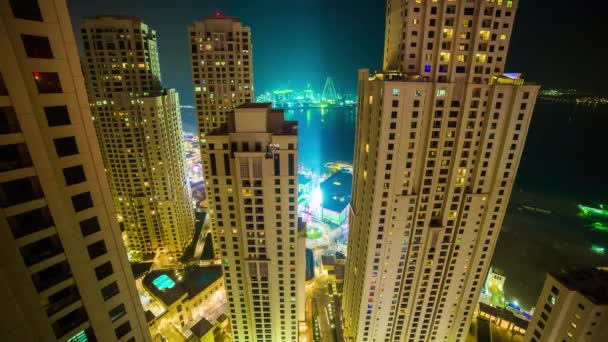 Ночной свет Дубай Марина панорама — стоковое видео