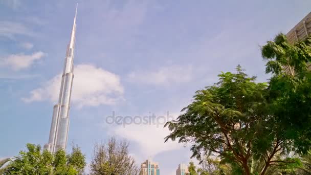 Burj Khalifa en Dubai — Vídeo de stock