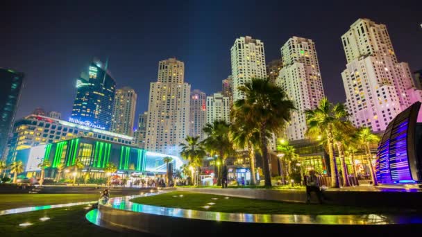 Nachtleben von Dubai — Stockvideo