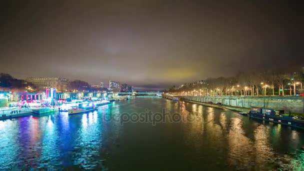 Senna fiume a Parigi di notte — Video Stock