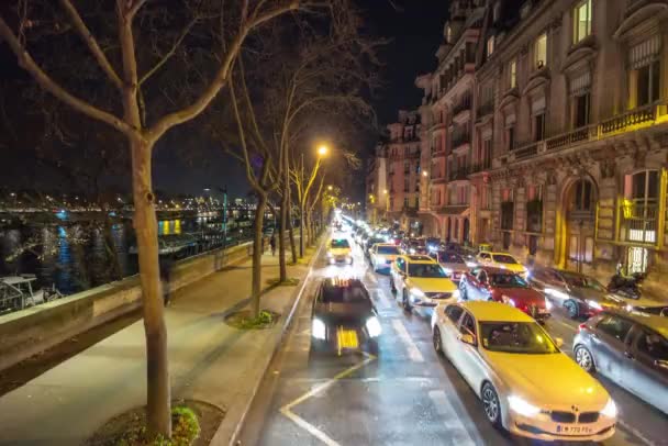 Parijs nacht verkeer — Stockvideo