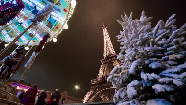 Paris 'teki Eyfel Kulesi — Stok video