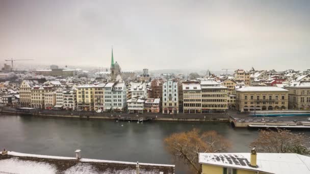 Rio Limmat no centro de Zurique — Vídeo de Stock