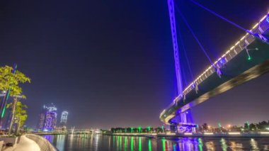 ünlü dubai Kanal Köprüsü