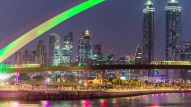 ünlü dubai Kanal Köprüsü