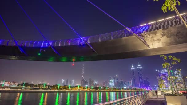 Знаменитий міст Дубай канал — стокове відео